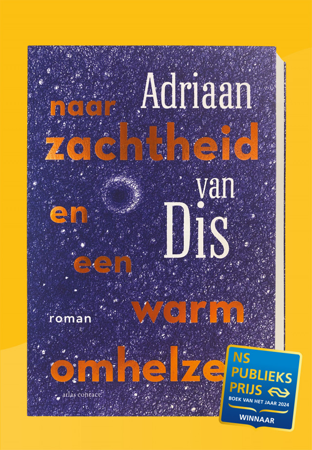 Naar zachtheid en een warm omhelzen van Adriaan van Dis wint NS Publieksprijs 2024